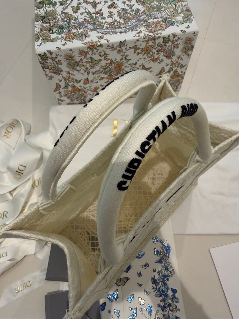 けろちゃん様クリスチャンディオールブックトート　スモール　バタフライ