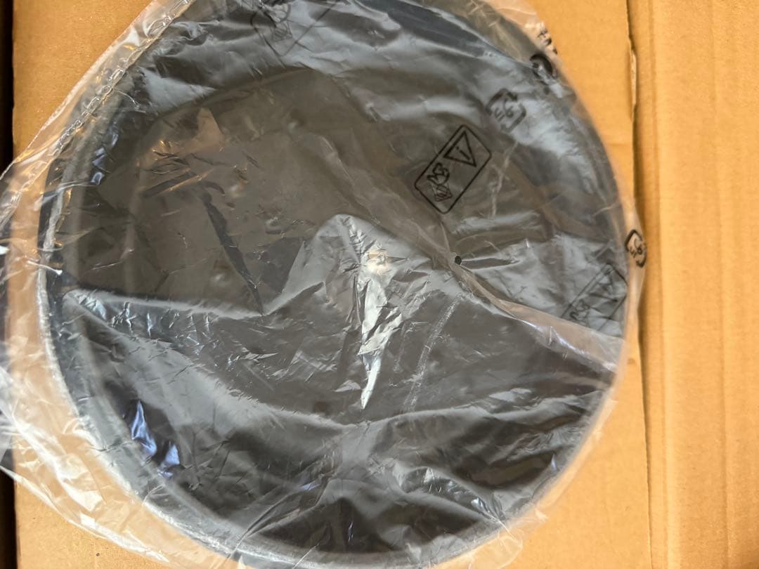 ラヴァ LAVA ラウンドキャセロール　20センチ2.8リットルマットブラック