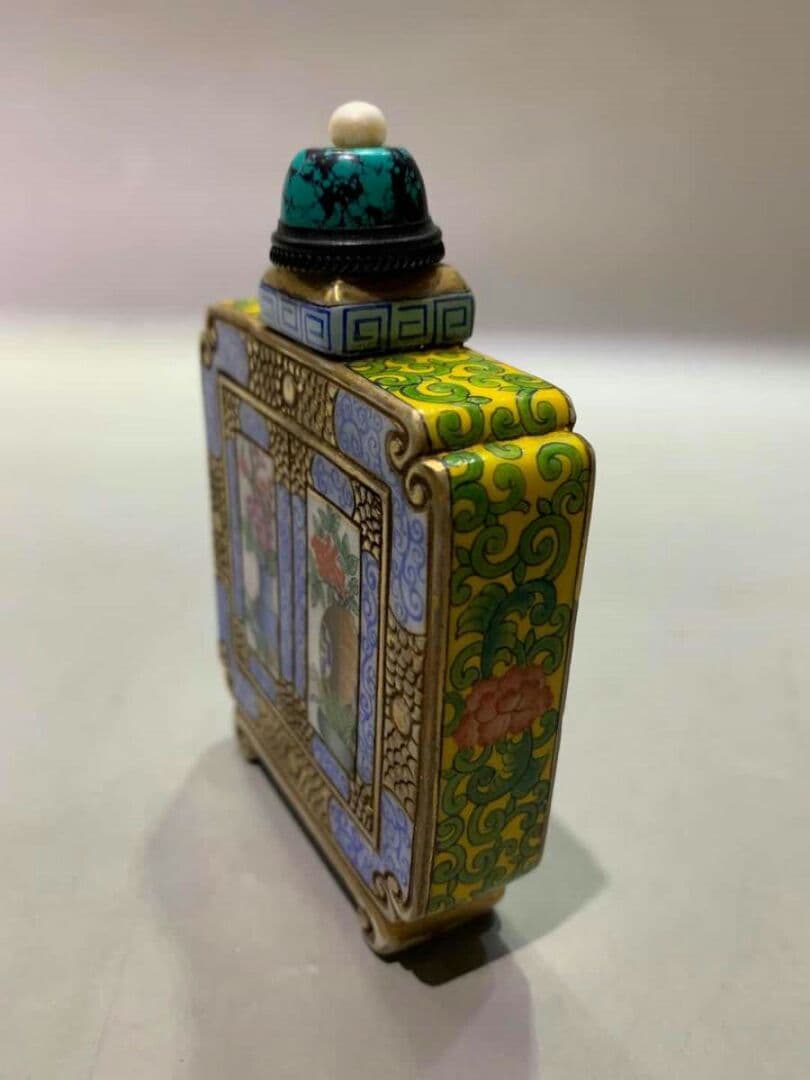 中国料器 清時代 大清乾隆年製 鼻烟壺 大清乾隆年制款 中国古玩 陶瓷器 陶磁器