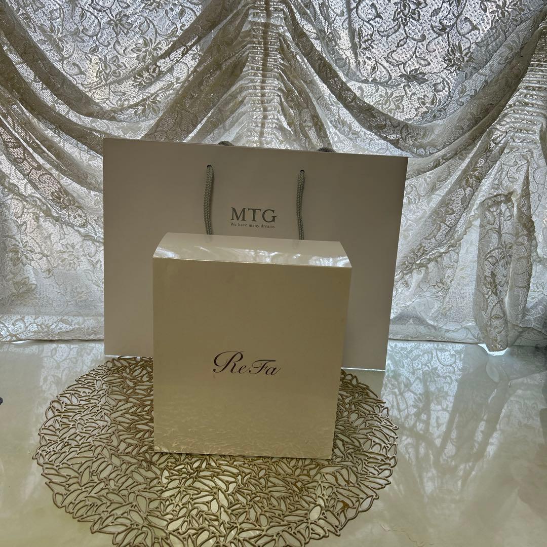 新品未使用　ReFa カラットレイ美顔ローラーシルバー