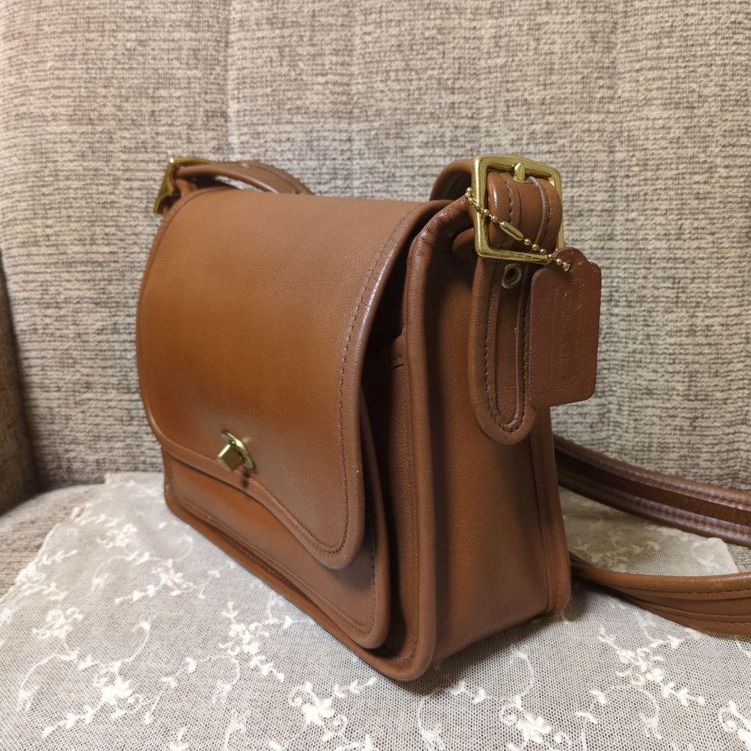 レア！オールドコーチショルダーバッグ