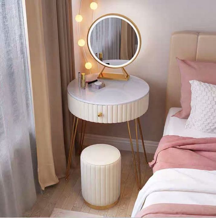 誕プレにバッチリ❣️円型オシャレドレッサー