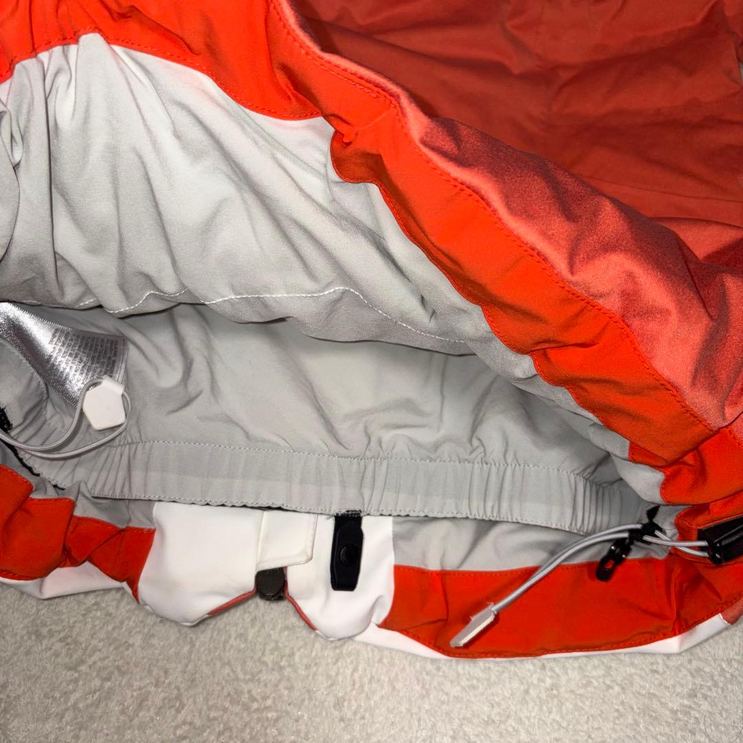 【良品】KJUS チュース ウイメンズ ダックダウン　スキーウェア　サイズM