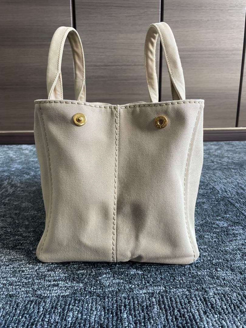 T*P様 PRADA カナパ バッグ ベージュ
