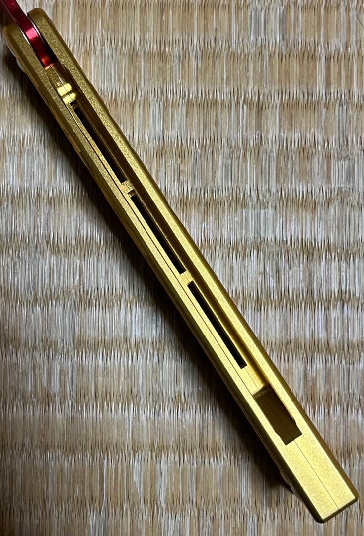 バタフライナイフトレーナー　swordfish clone