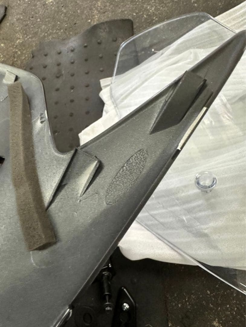 マジェスティs 純正　スクリーン　ウインドシールドフレームマウントsg28j