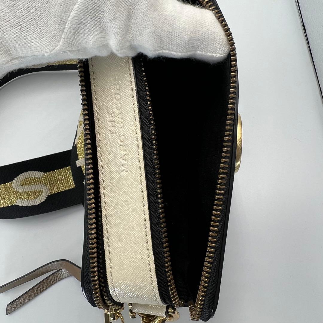 p*9様 マークジェイコブス スナップショット ショルダーバッグ ロゴ ベージュ