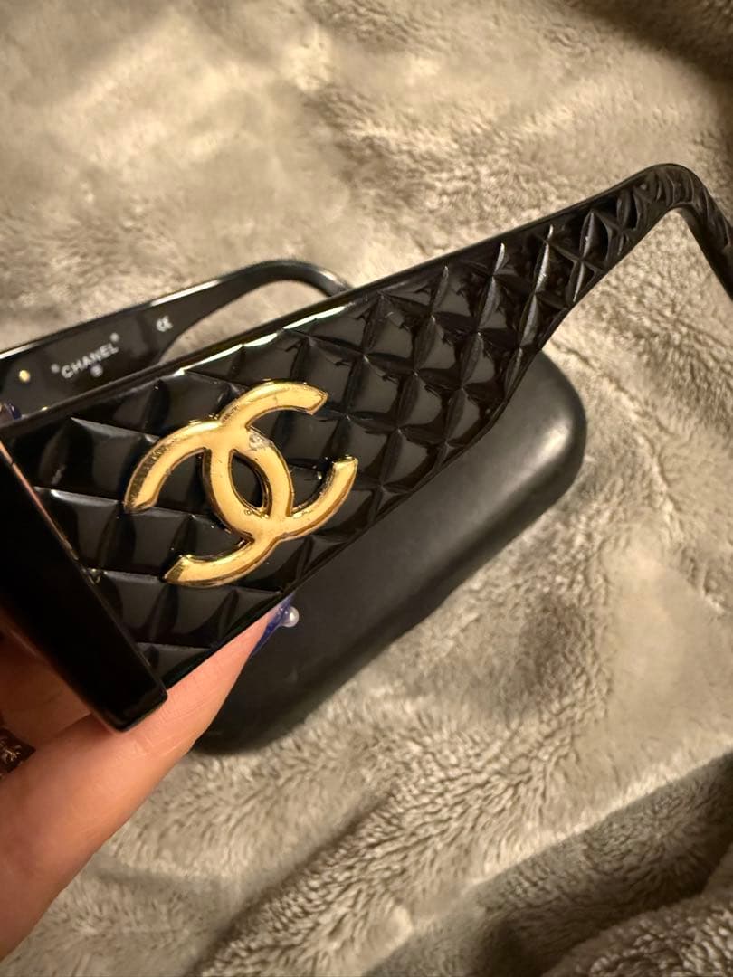 CHANEL シャネル ブラックサングラス マトラッセ