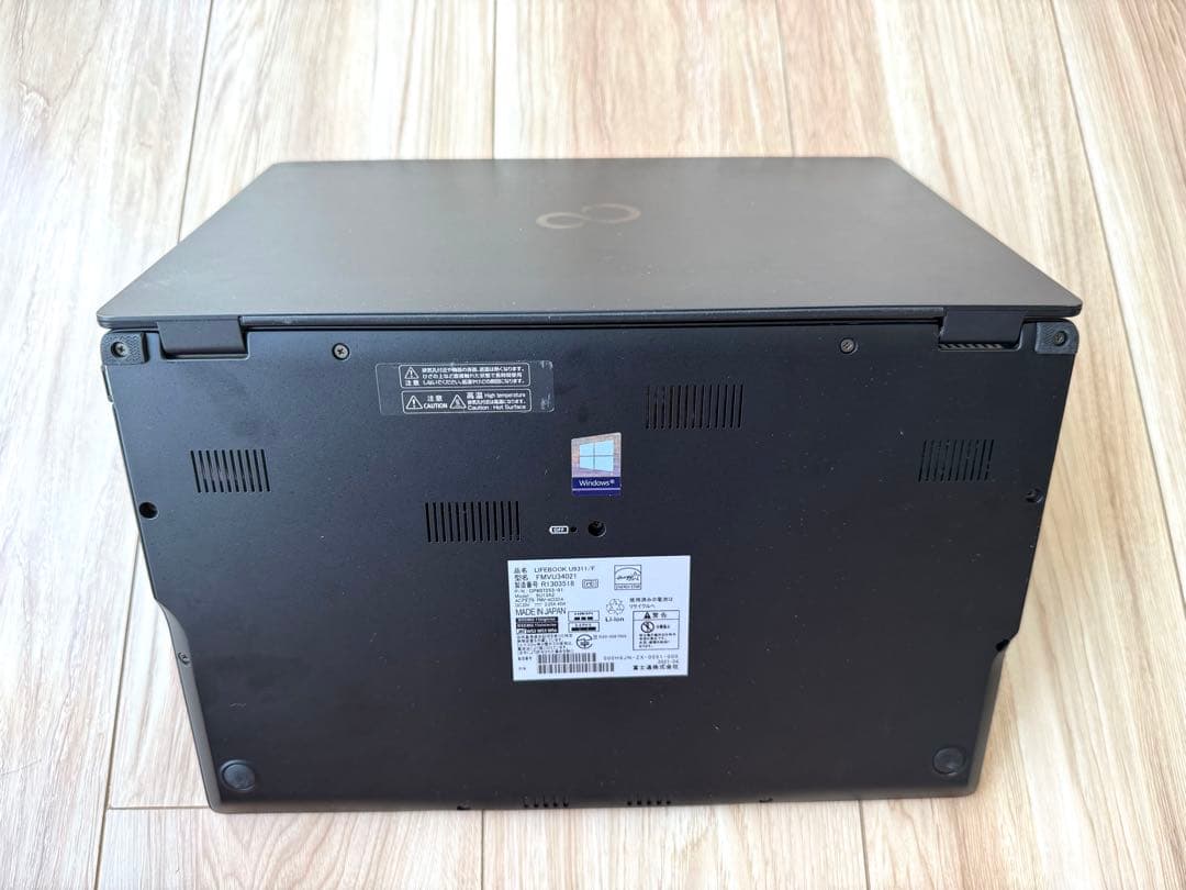 2021年4月モデル 超軽量 LIFEBOOK U9311/F Core i5