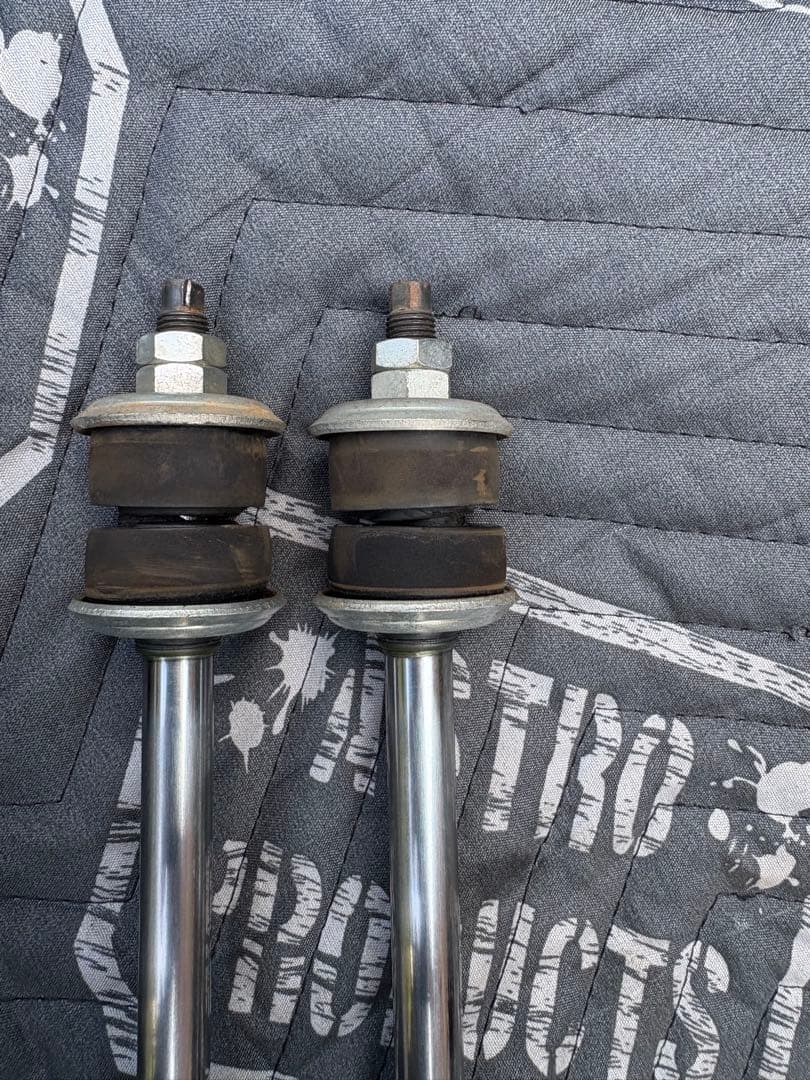 シボレーアストロ　KYB カヤバ　ショックアブソーバー4本セット