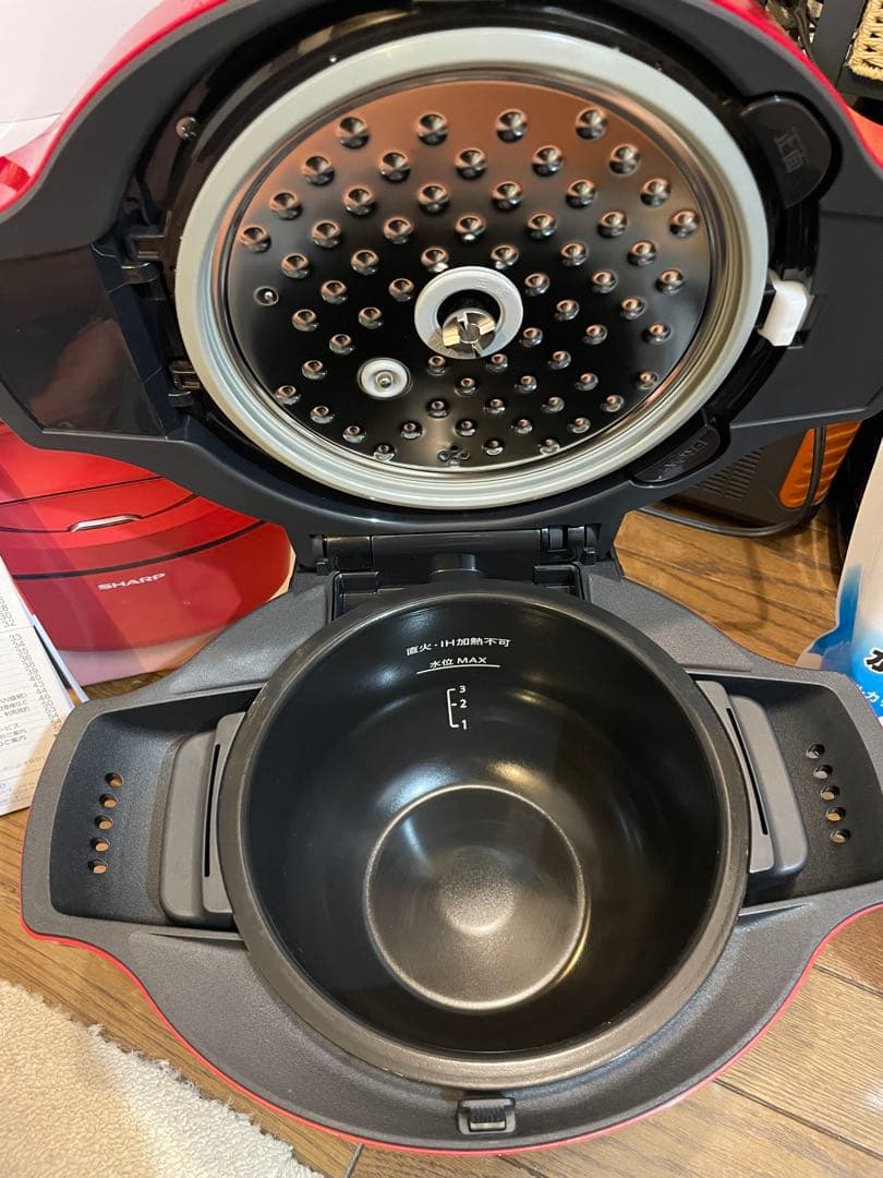 SHARP ヘルシオホットクック KN-HW16F 赤