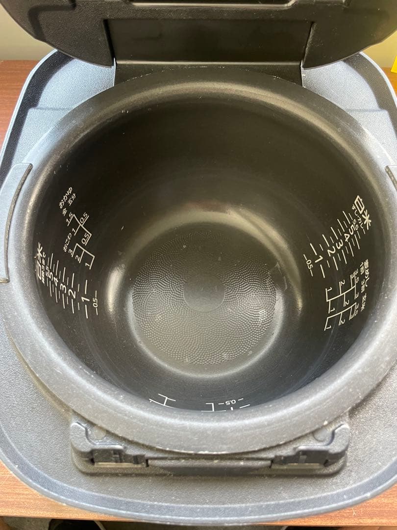 タイガー 炊飯器 5.5合 圧力IH式 JPI-A100