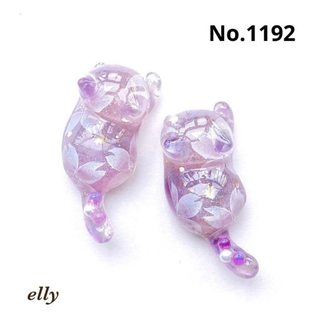 【りょうこ様】1166.天然石　椿　ジャンピング猫　レジン　チャーム