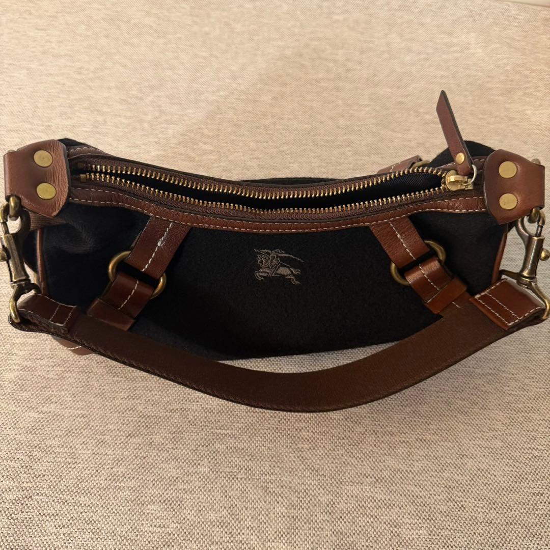 バーバリー ブルーレーベル ショルダーバッグ ウール　レザー ブラック