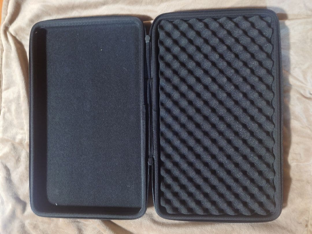 Logicool WAVE KEYS ワイヤレスキーボード＆キャリングケース付き