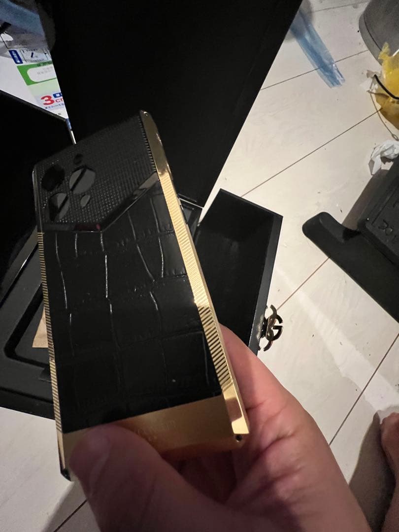 ゴールデンコンセプト　CLS - Gold スマホケース iPhone13pro