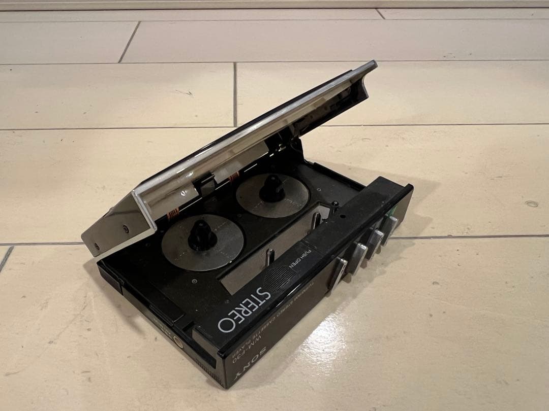 USEDレア★SONY カセットウォークマン WM-F30 作動未確認激安送料込