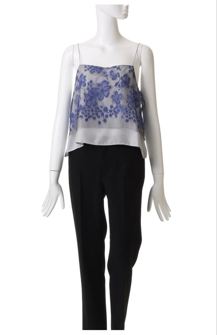 【完売品】ebureエブール ブルーフラワーレースキャミソール