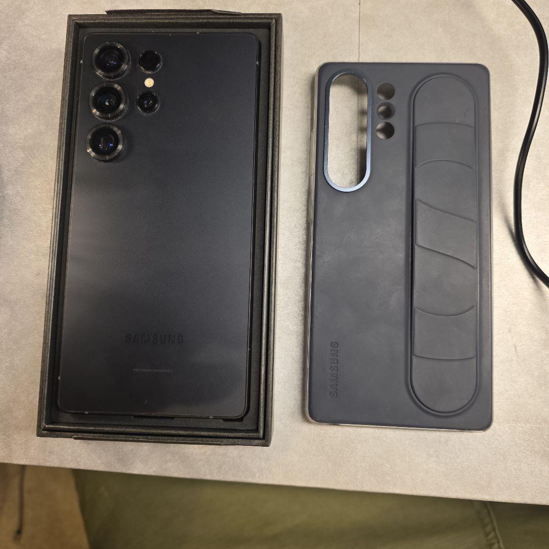 国内版Galaxy S25 Ultra 512GB　 ケース付