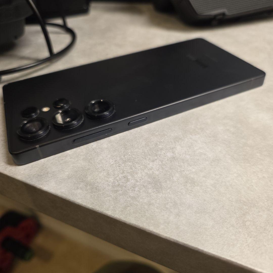 国内版Galaxy S25 Ultra 512GB　 ケース付