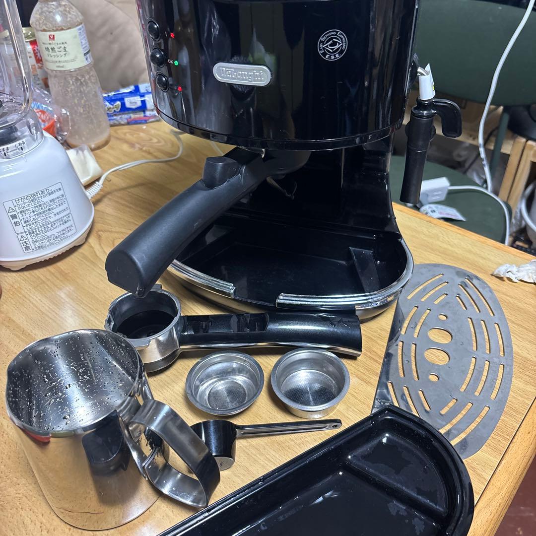 DeLonghi ECO310 BKエスプレッソマシン