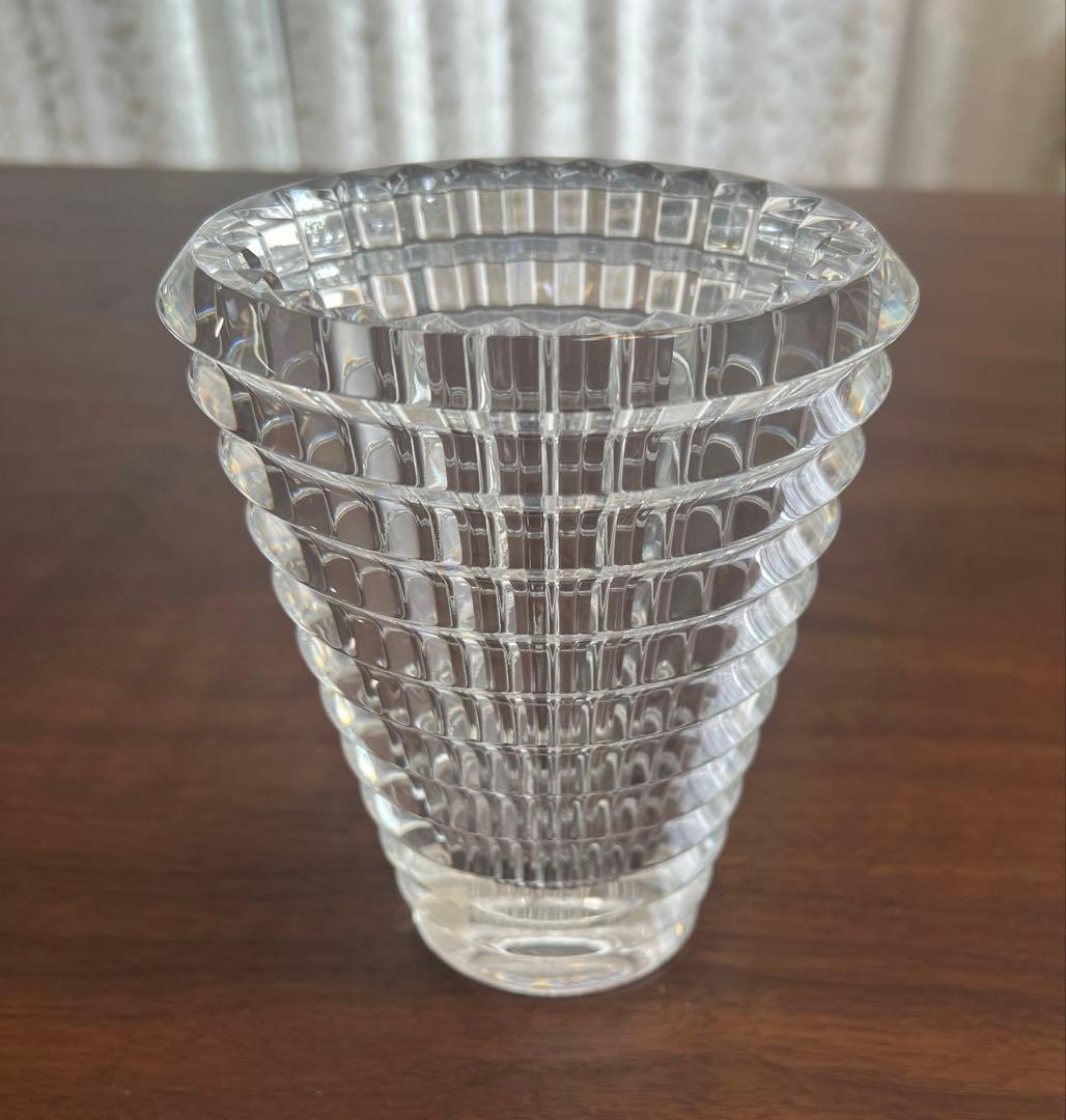 バカラ　ベース　花瓶　置物　アイ・ベース　サイズS