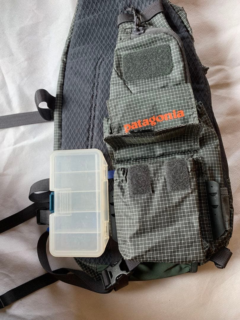 patagonia ベスト　フロントスリング