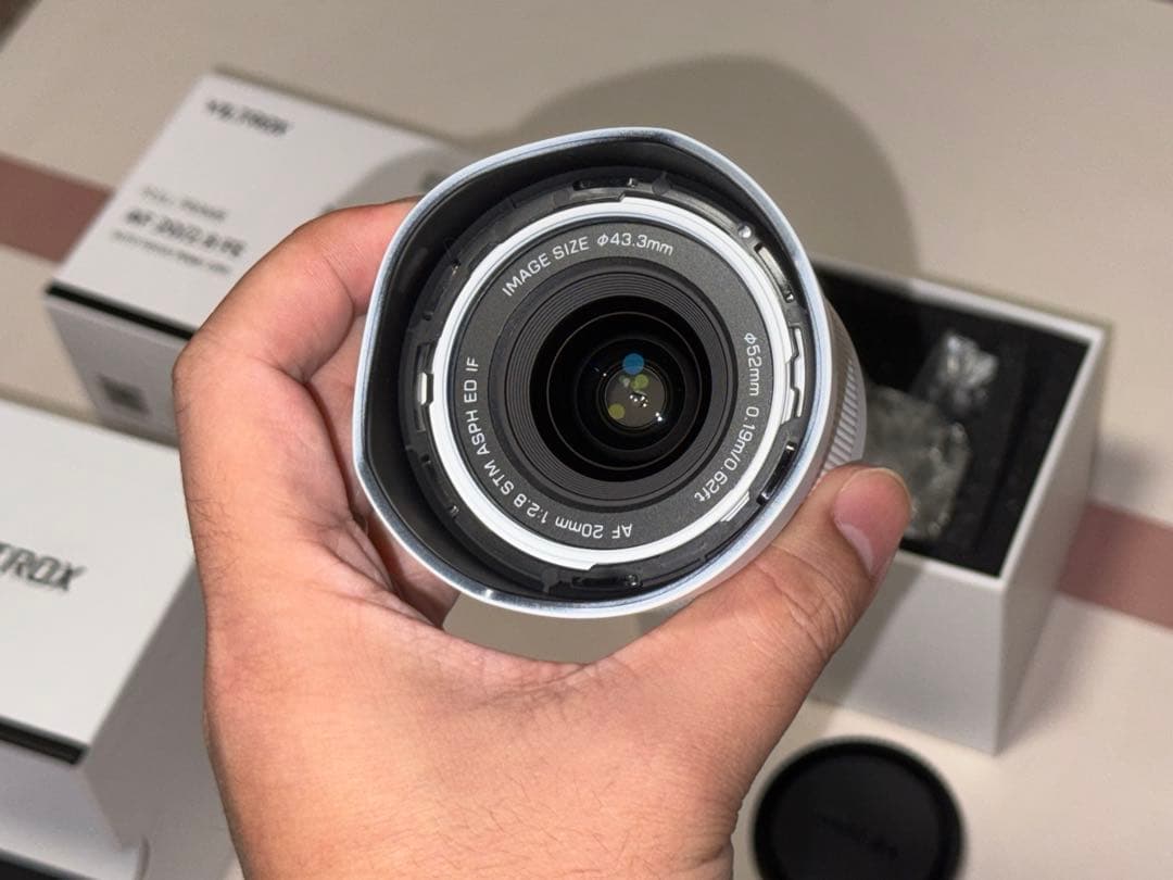Viltrox 20mm F2.8 White FEマウント ほぼ新品