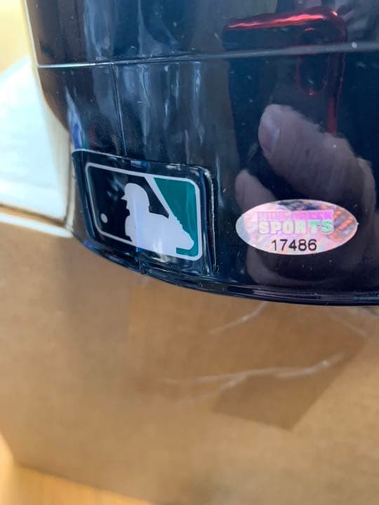 本人直筆サイン！【シアトル・マリナーズ】カノー選手ヘルメット証明書付き！