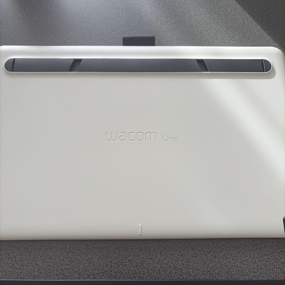 Wacom One 13.3インチ