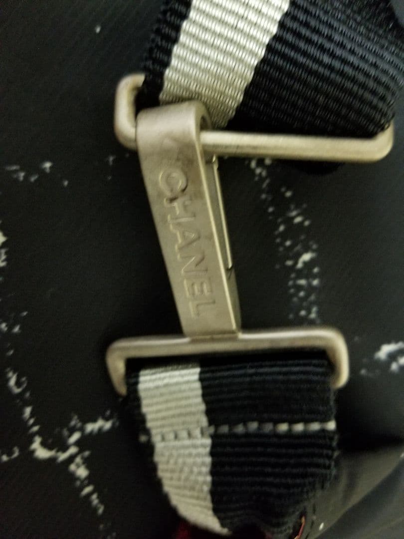 CHANEL シャネル　ウエストポーチ　ボディバッグ