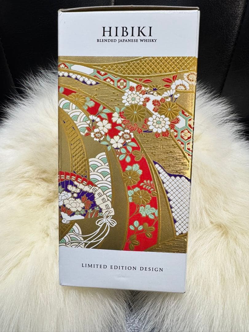 【レア】響 30周年記念 ジャパニーズハーモニー 意匠ボトル 限定品 700ml