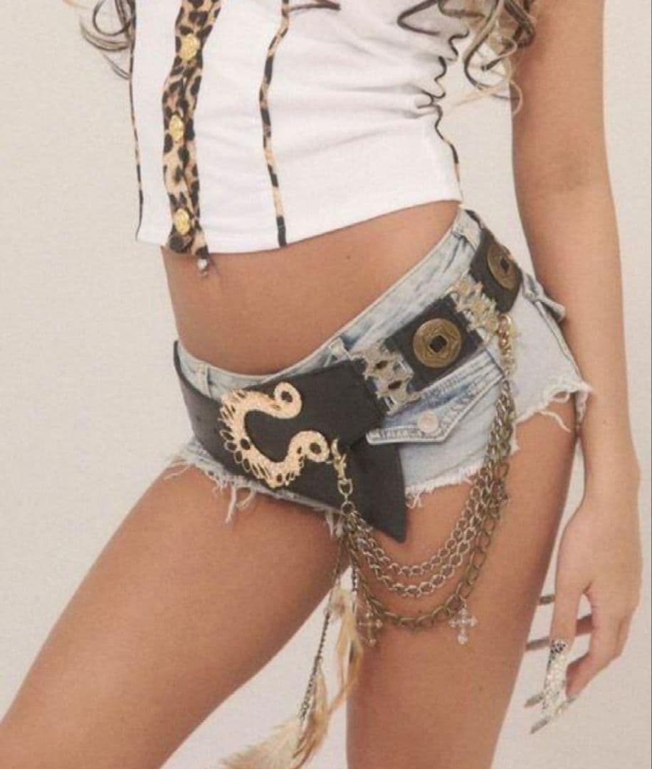 d.i.a ベルト　平成ギャル　令和ギャル　GAL 渋谷　太ベルト　ダークコア