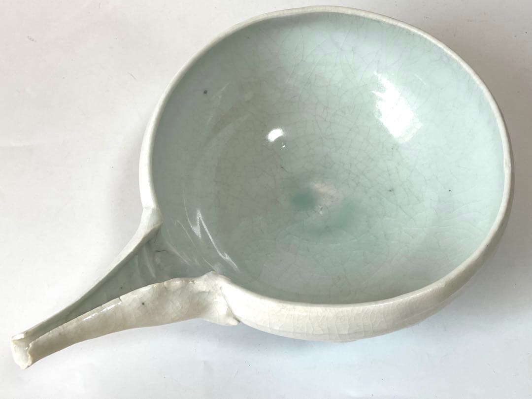 作家物　陶芸家　加藤委　つぶさ　川小牧白磁片口　オブジェ　青白磁　川小牧手　共箱