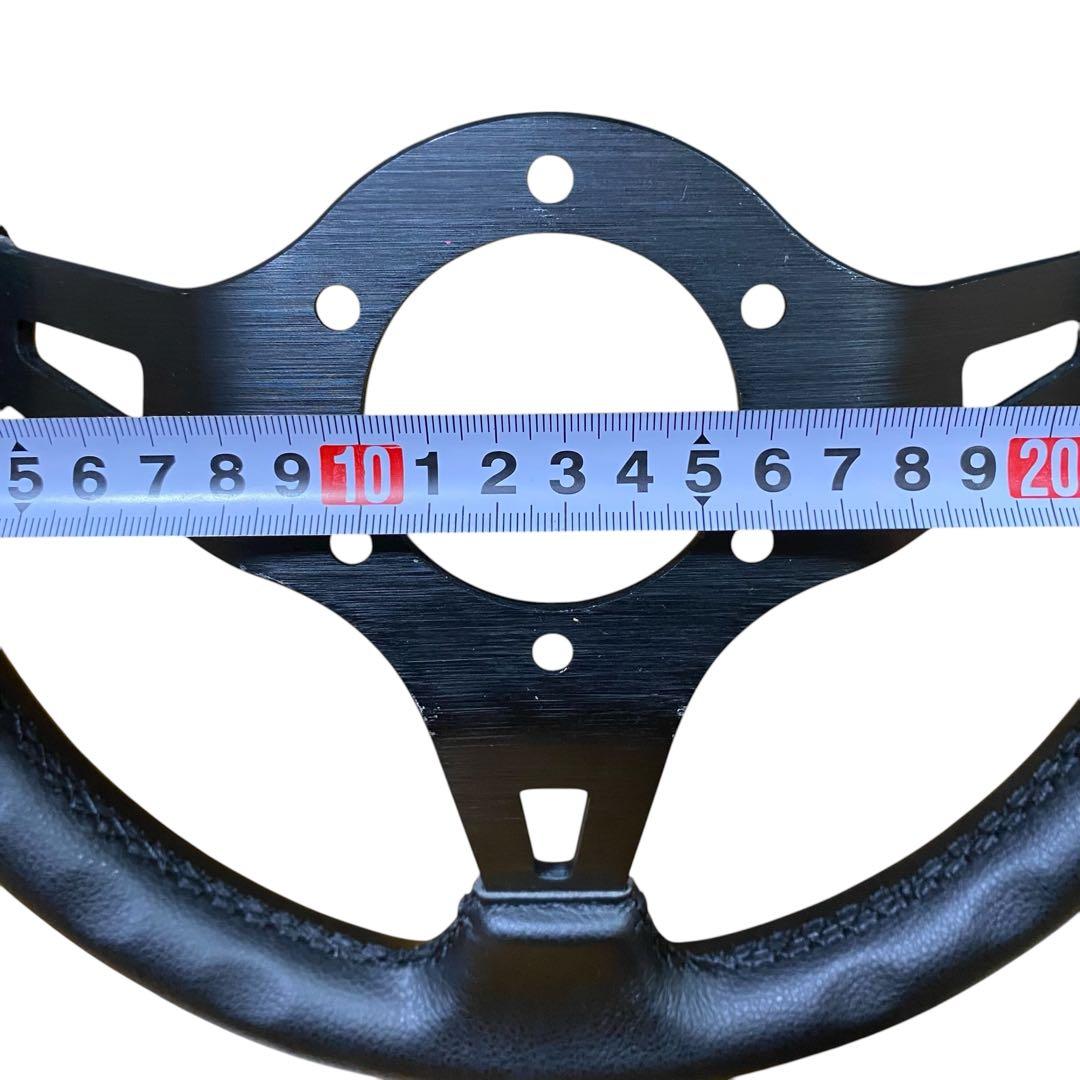 MOMO　3スポーク　ディープコーンステアリング　ホーンボタン