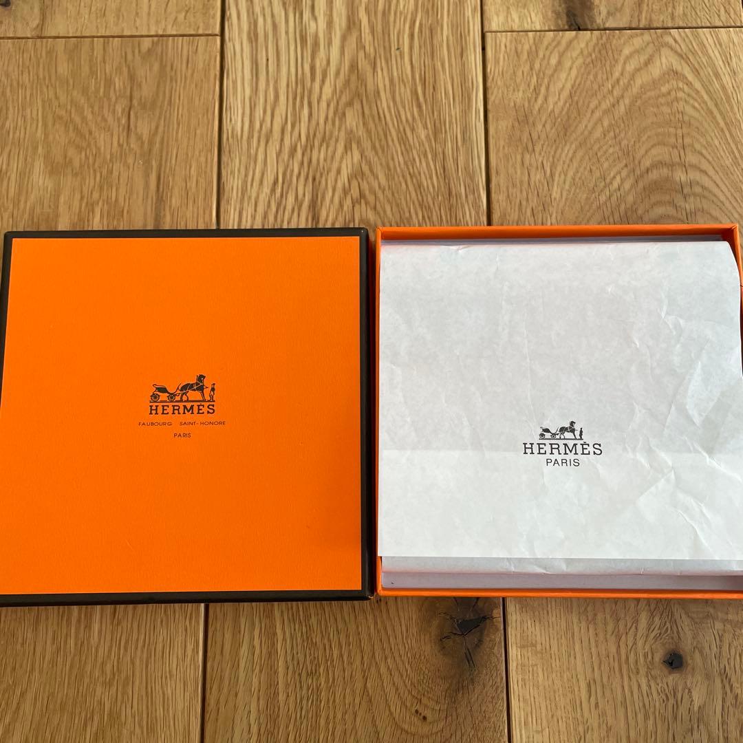 HERMES PARIS エルメス　ハンカチ　スカーフ