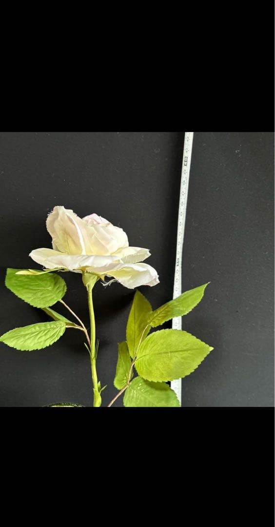 アートフラワーブーケ　花　アートフラワー　造花　薔薇　バラ　管理番号1ー白い薔薇