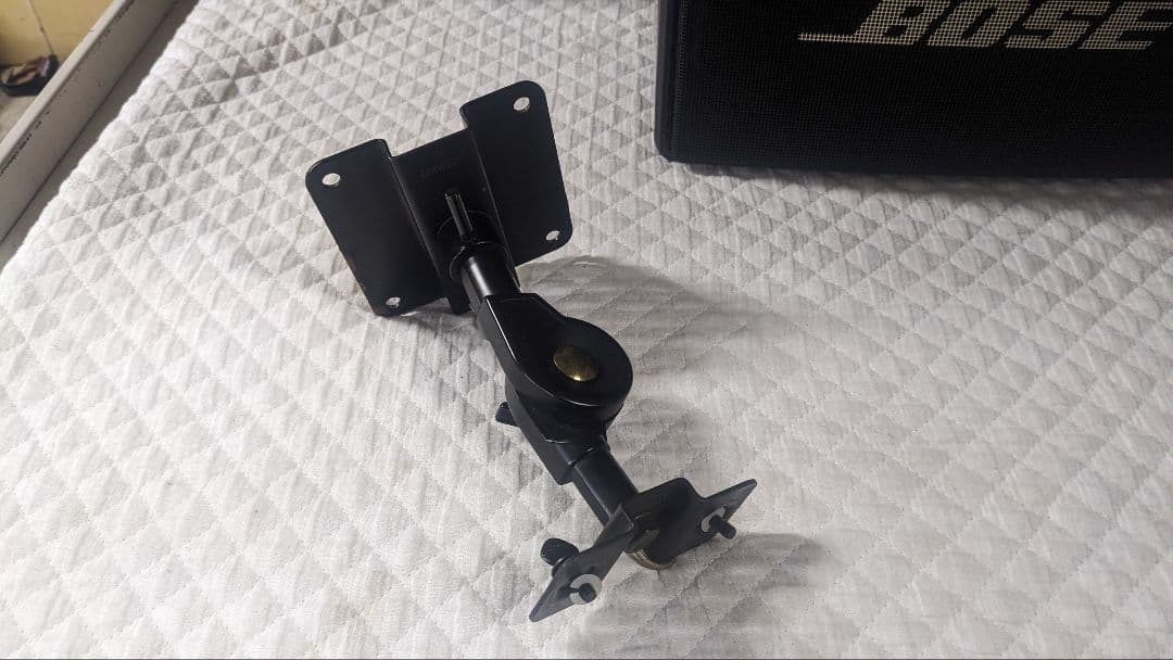 BOSE MODEL 200 スピーカー 天吊りタイプ　L側２台　純正金物セット