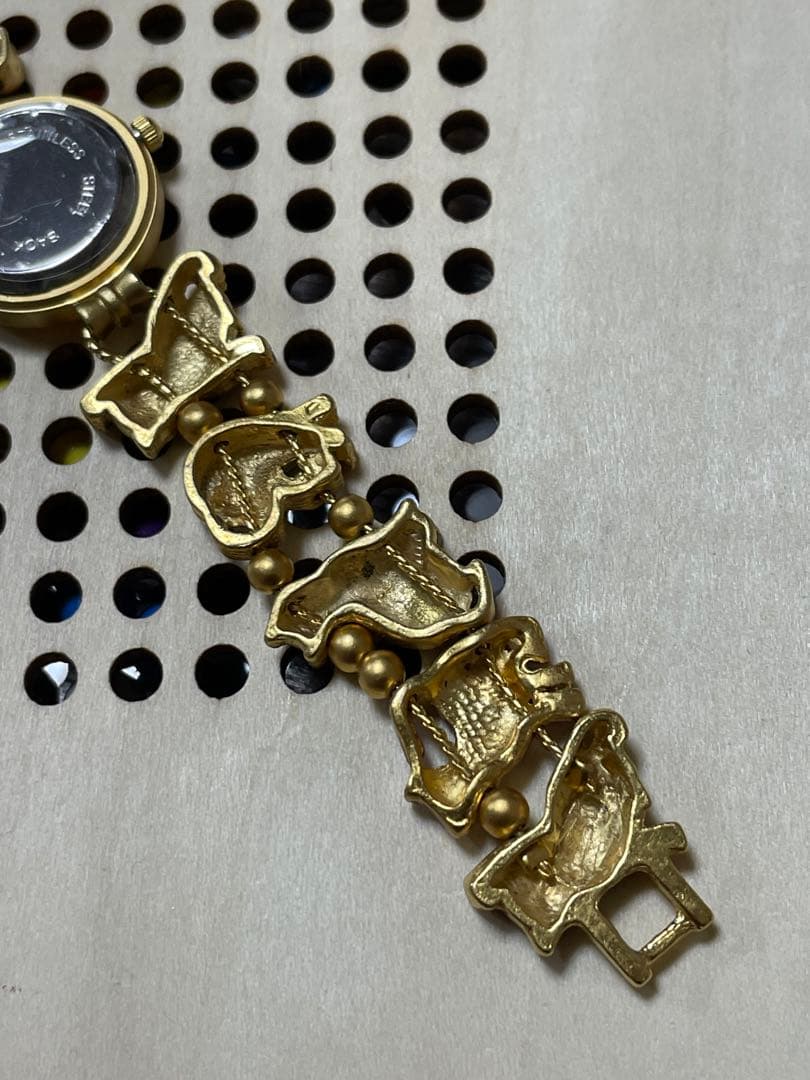 Jenny b Quartz 重さ51g 猫　動物モチーフ ブレスレット　腕時計