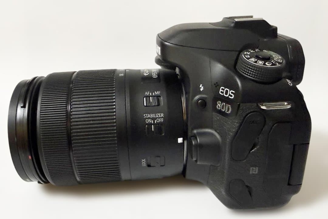 ★美品、ショット数少★Canon EOS 80D EF-S 18-135mm,