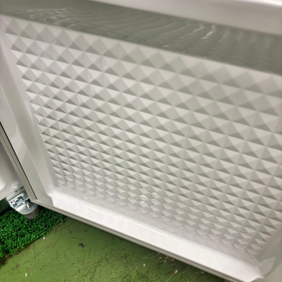 561 冷蔵庫　大型　200L強　右開き　極美品　一人暮らし　家庭でも！　保証込