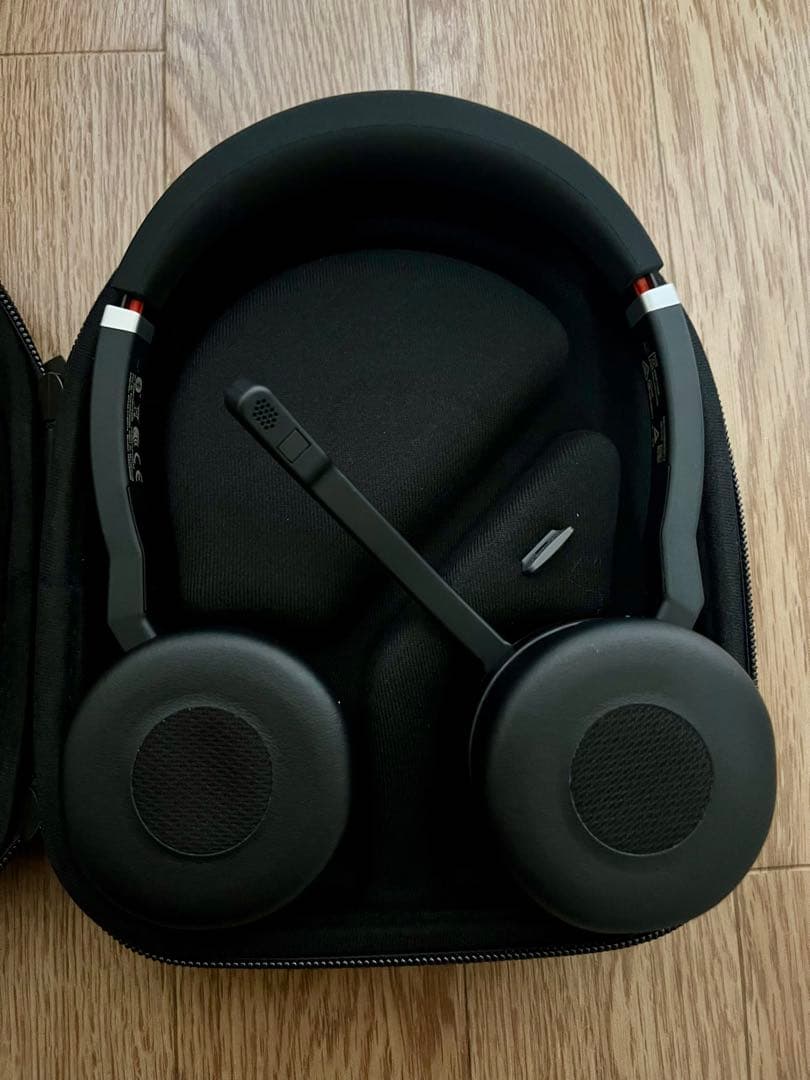 Jabra ワイヤレスヘッドセット 収納ケース付き