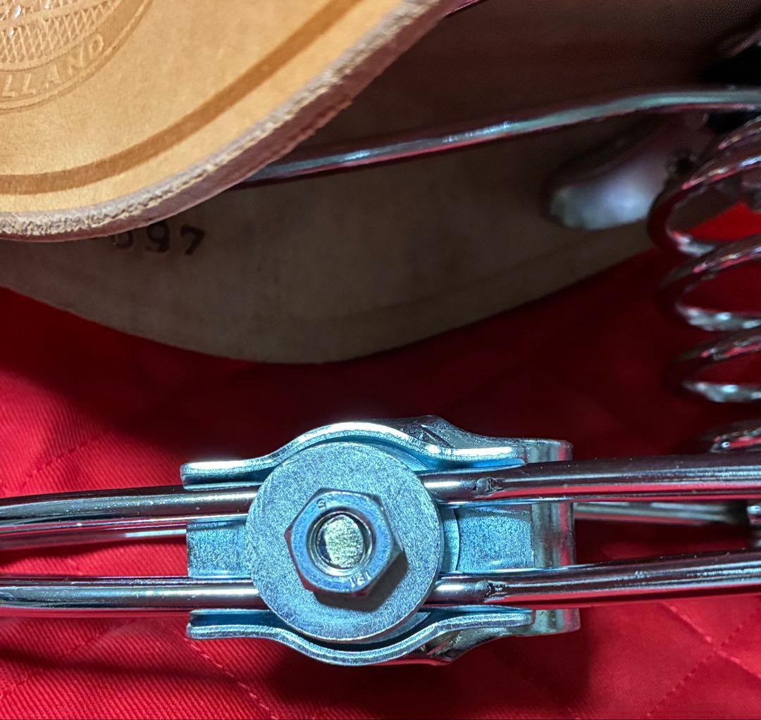 Lepper社　レッパー社　本革サドル　自転車パーツ　オランダ　未使用品