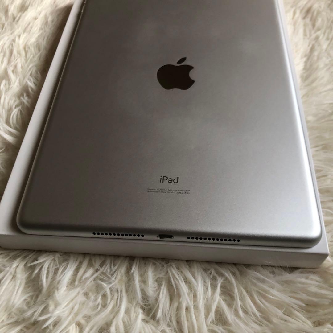 【即購入OK】 iPad 第7世代 32GB 【すぐ発送】