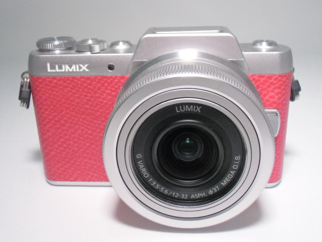パナソニック LUMIX G DMC-GF7W ダブルズームレンズ　B049