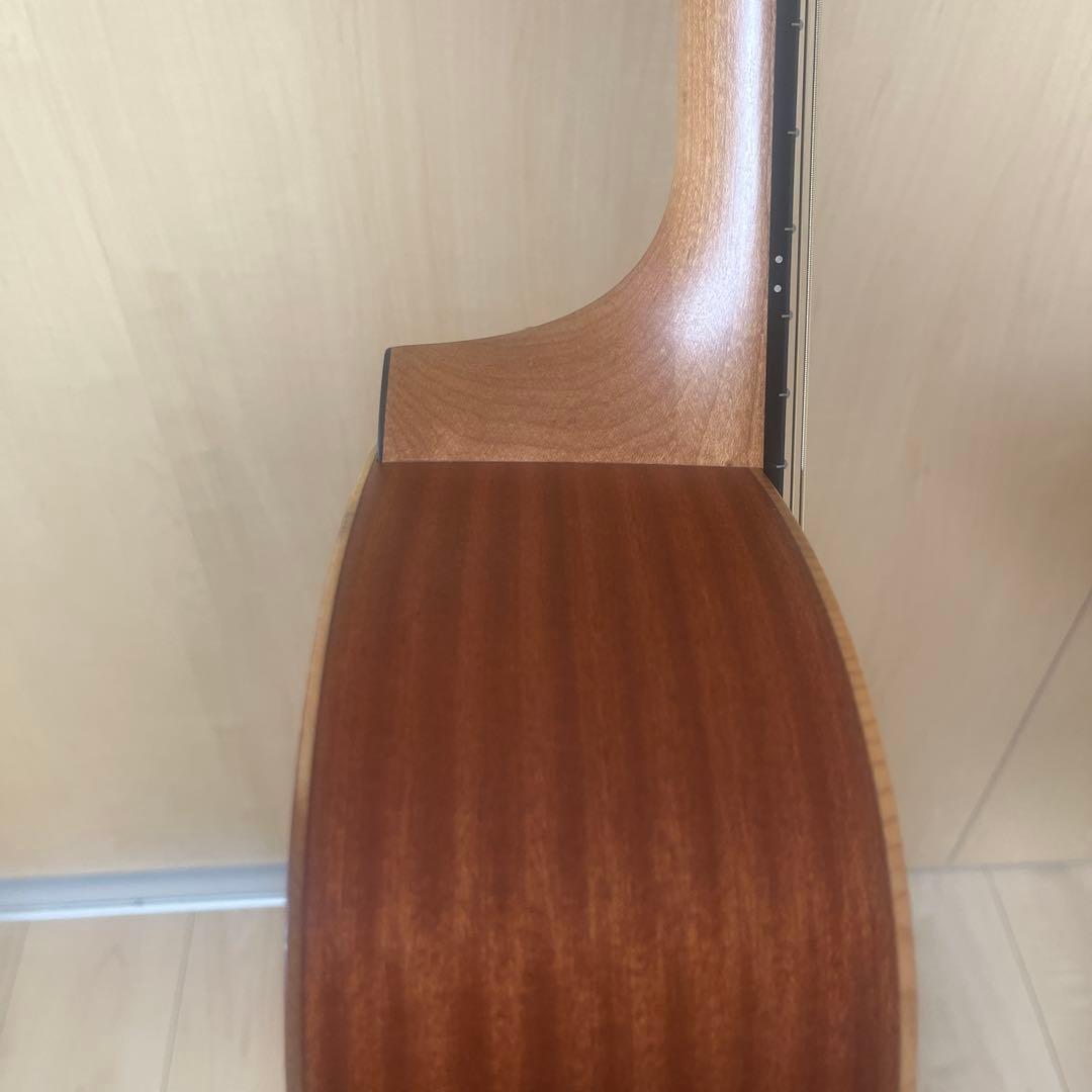 Taylor エレアコ　Academy 10e