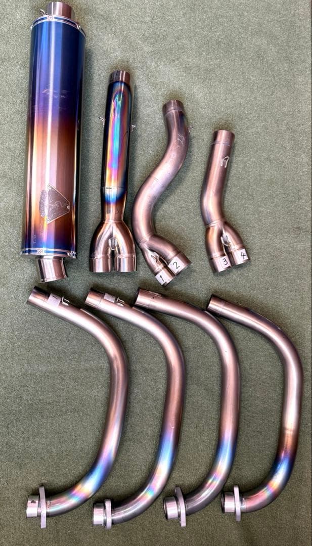 CB1300アールズギア ワイバン チタン フルエキゾースト マフラー 中古