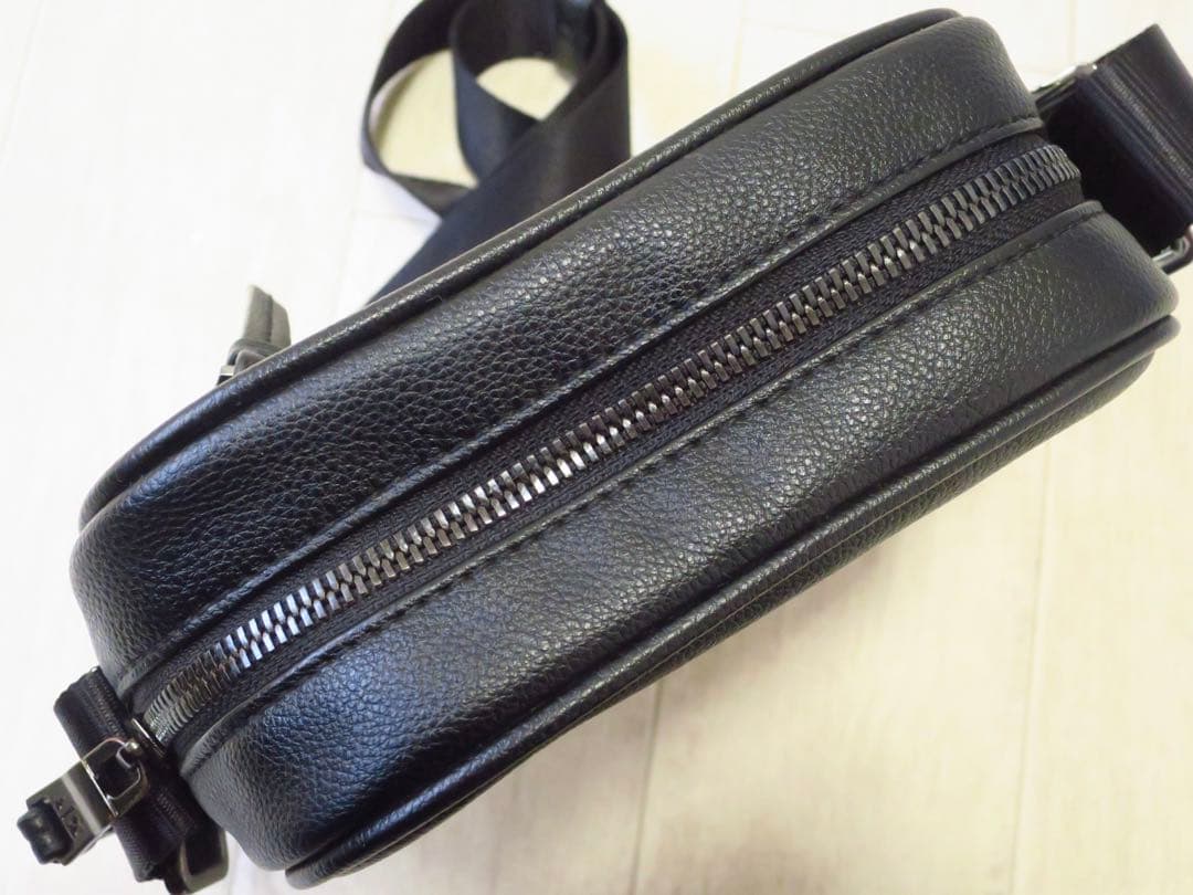 ARMANI EXCHANGE アルマーニエクスチェンジ ショルダーバッグ 美品