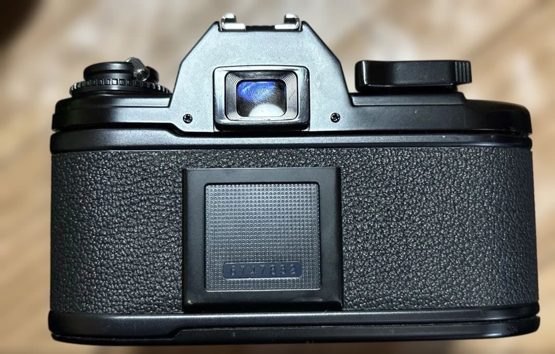 【中古】Nikon EM + 50mm F1.4 レンズ付き 動作品