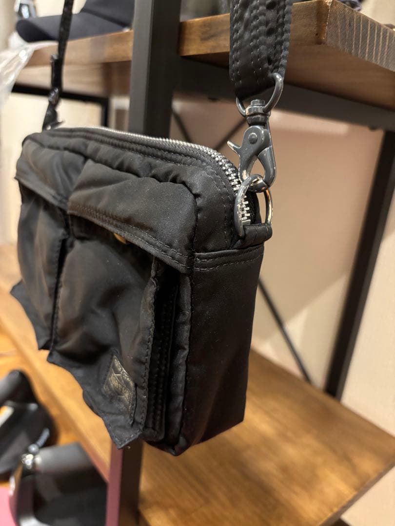 【美品】PORTER ブラックショルダーバッグ